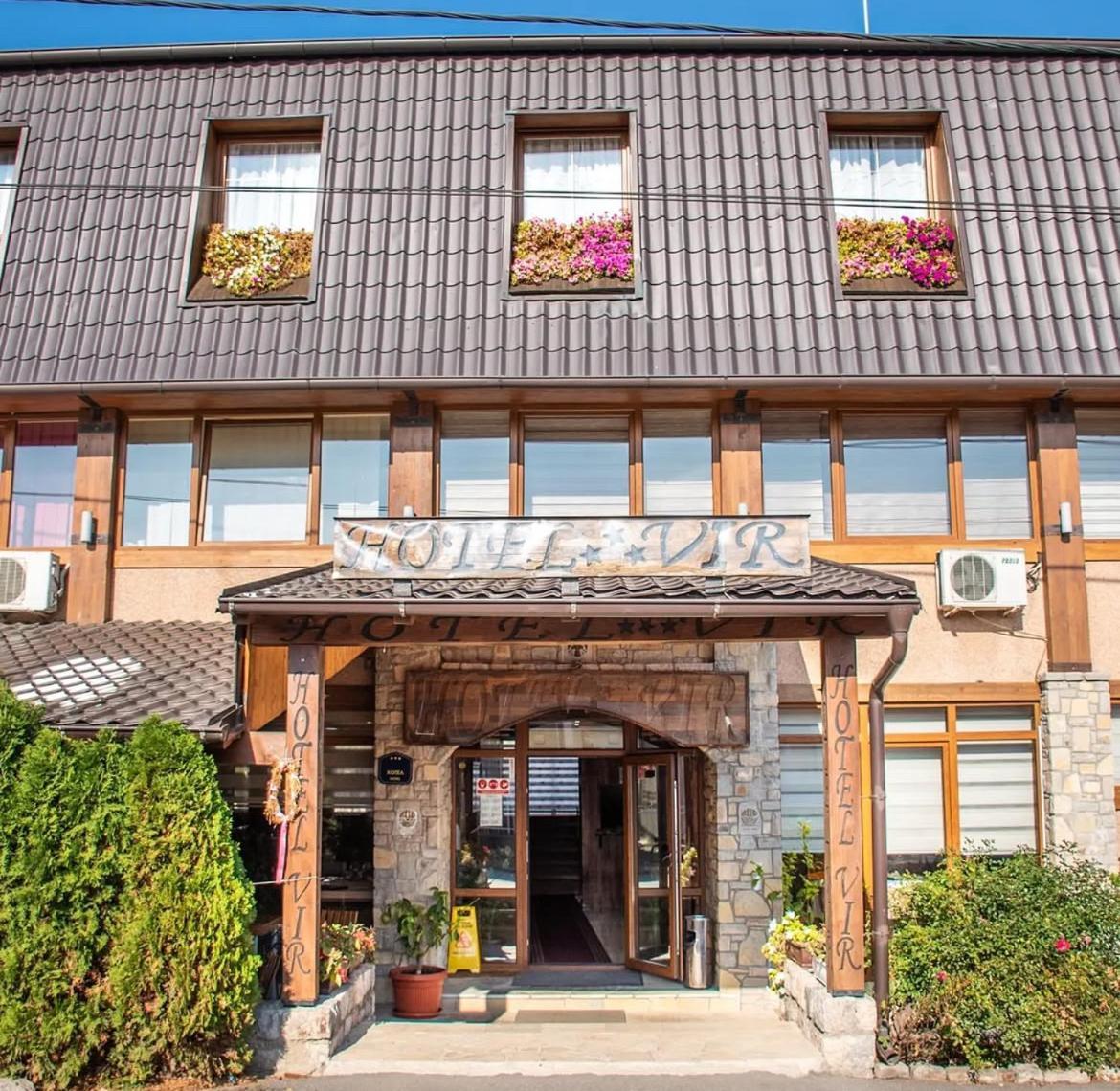Hotel VIR Velika Plana Exterior foto